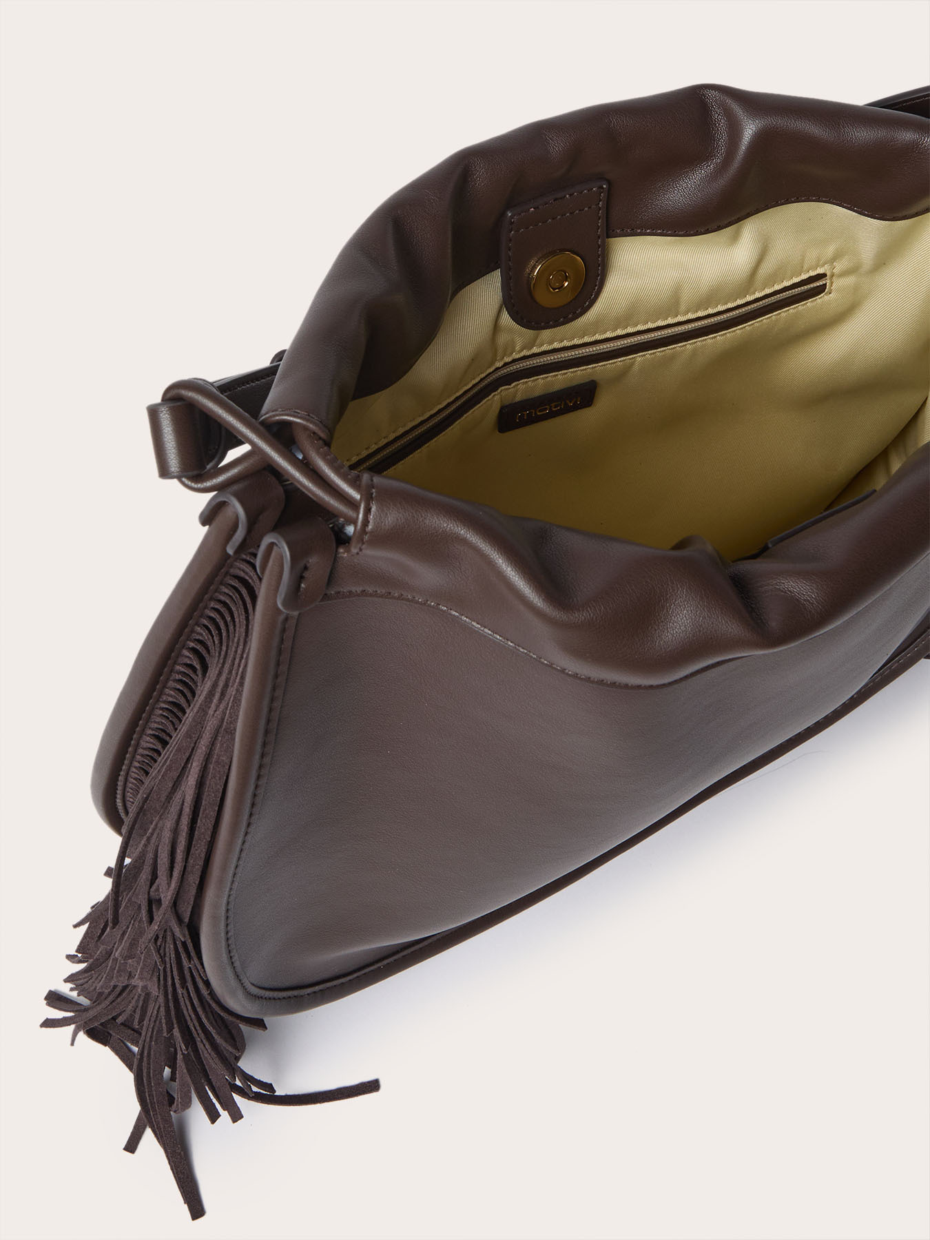 Bucket bag with fringes image number 4