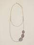 Collana lunga con perle ed elementi geometrici image number 0