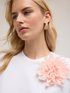 Boxy T-shirt with flower brooch image number 3