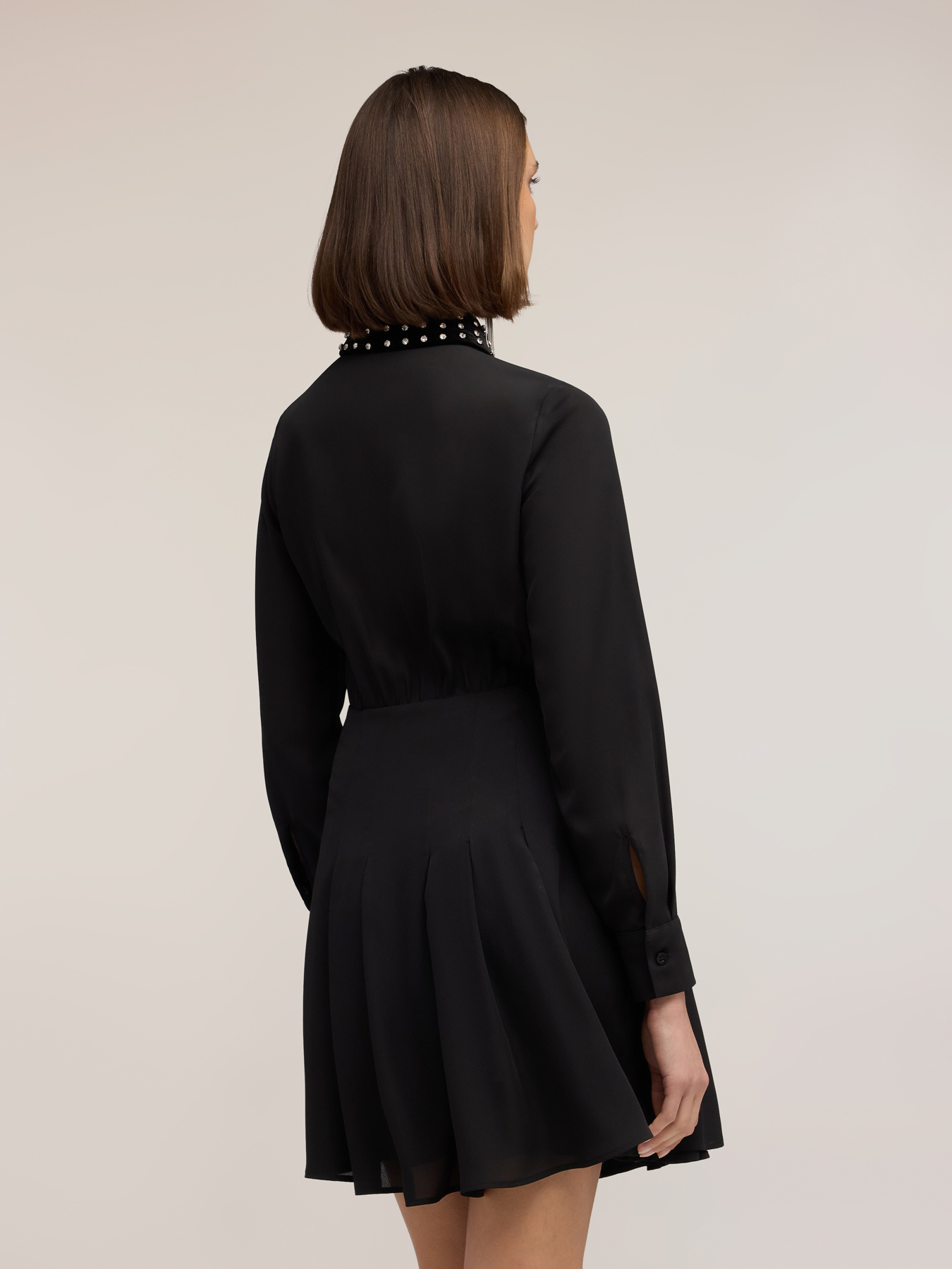 Robe en georgette avec col brod&eacute; image number 1