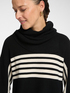 Sporty sweater with detachable collar image number 3