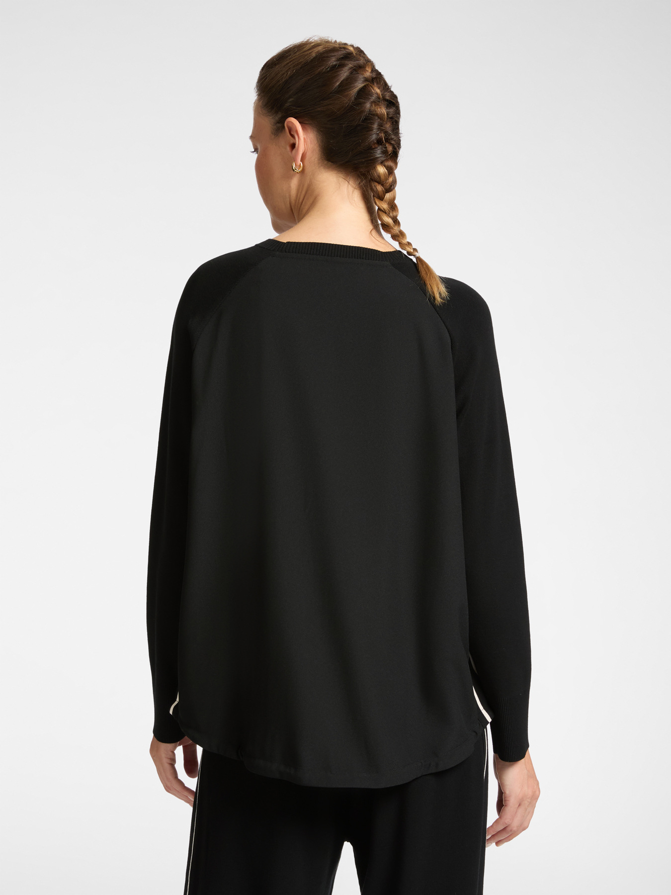 Sweater with striped edges image number 1