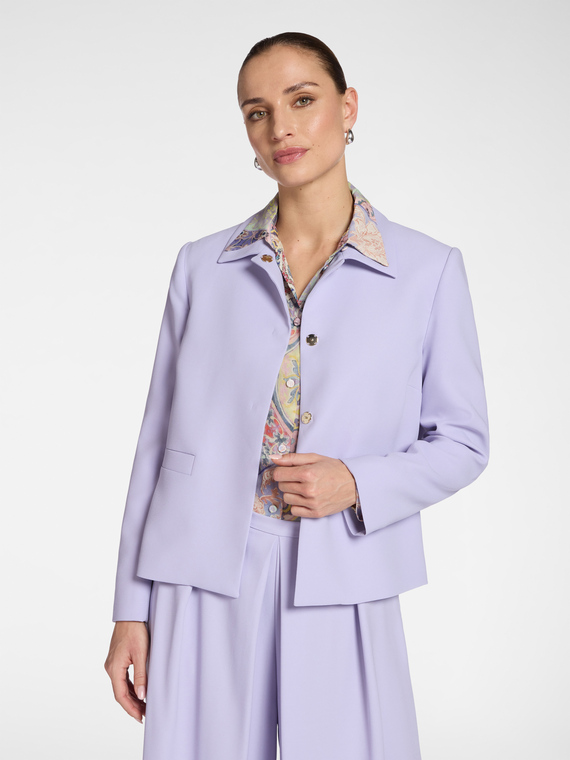 Jaqueta em tecido crepe