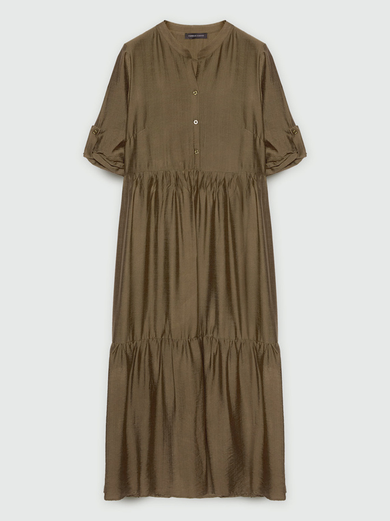 Langes Volantkleid