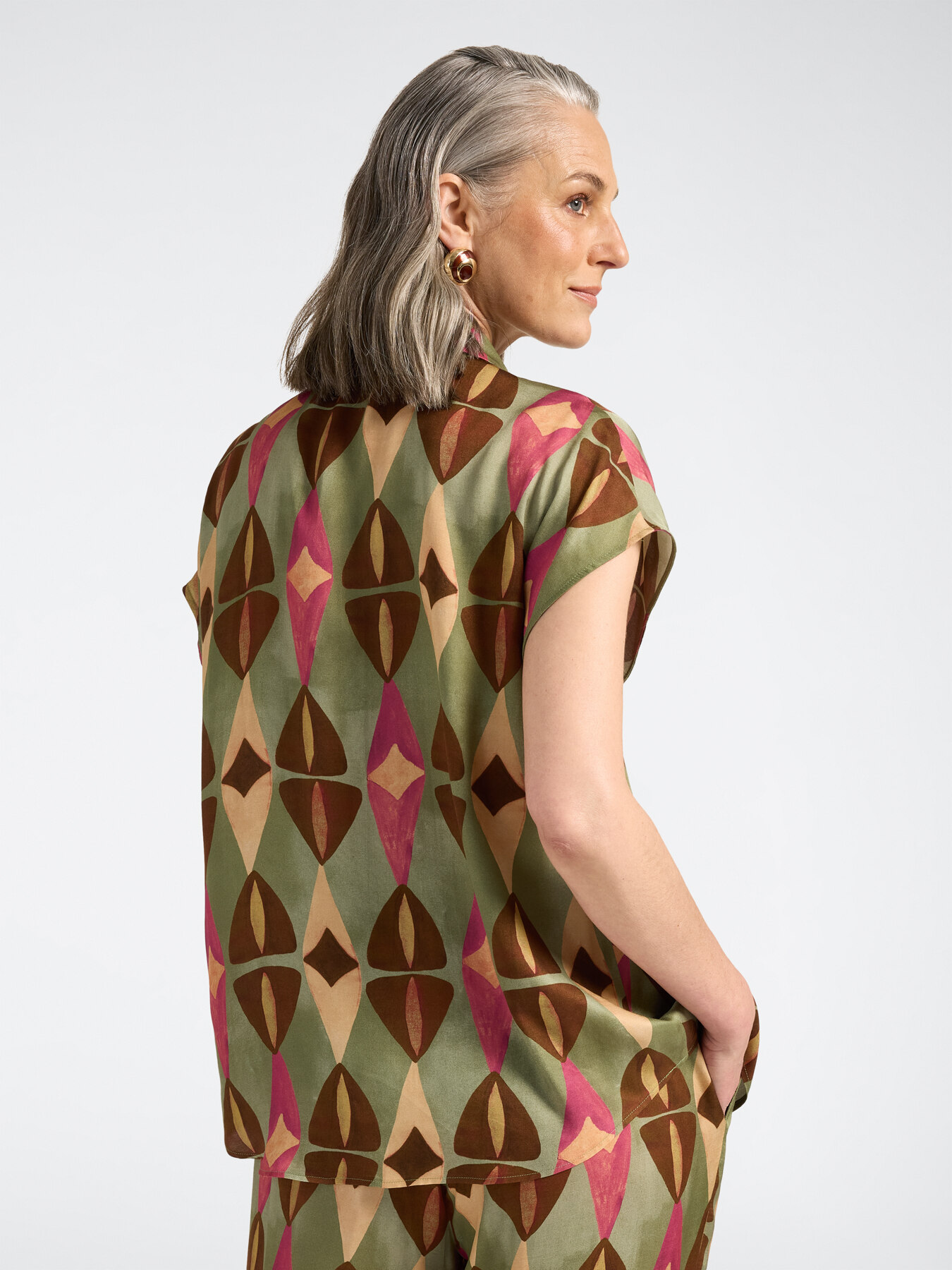 Blusa in viscosa stampata image number 1