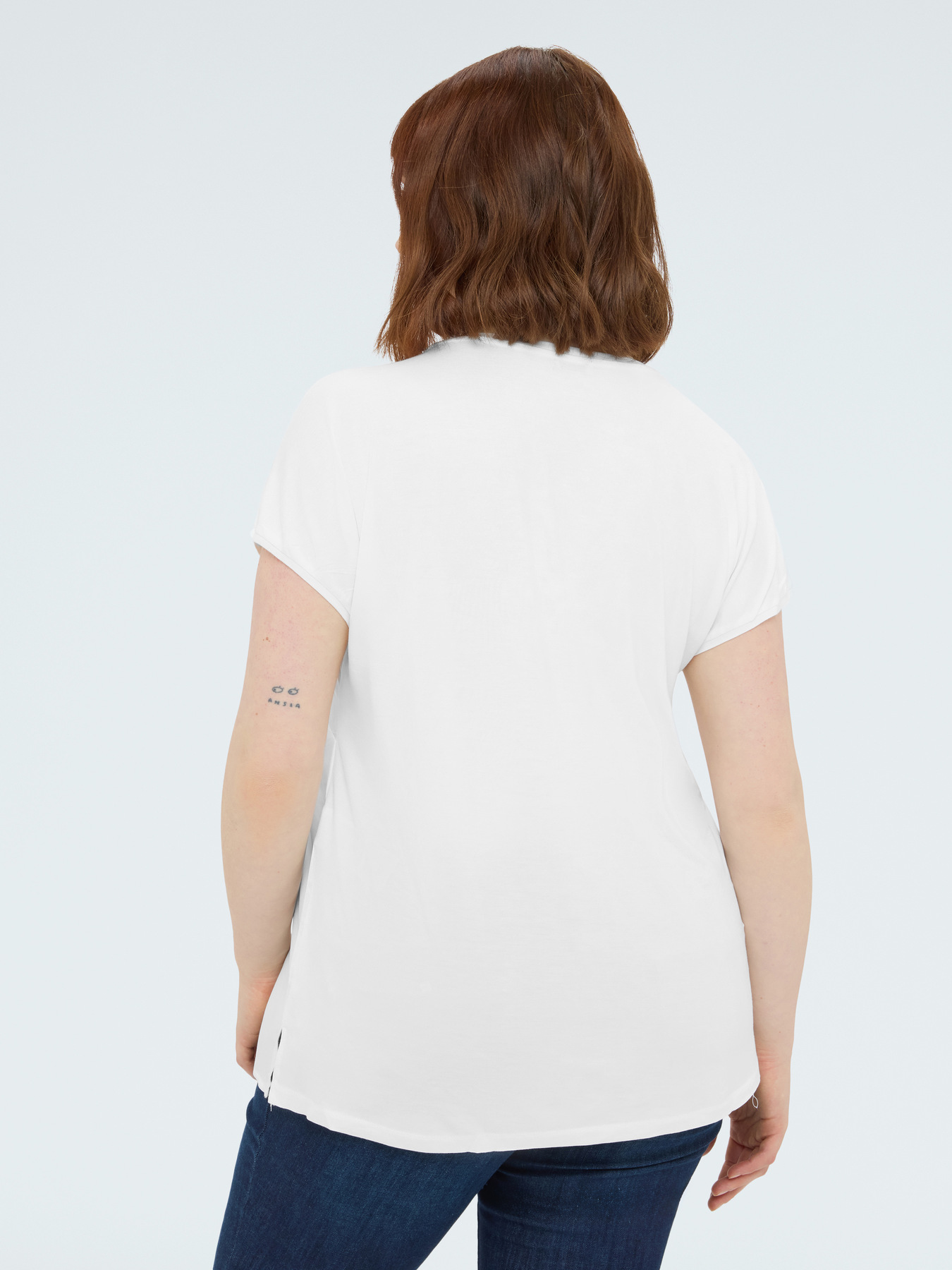 T-shirt bimaterica con scollo a V image number 1