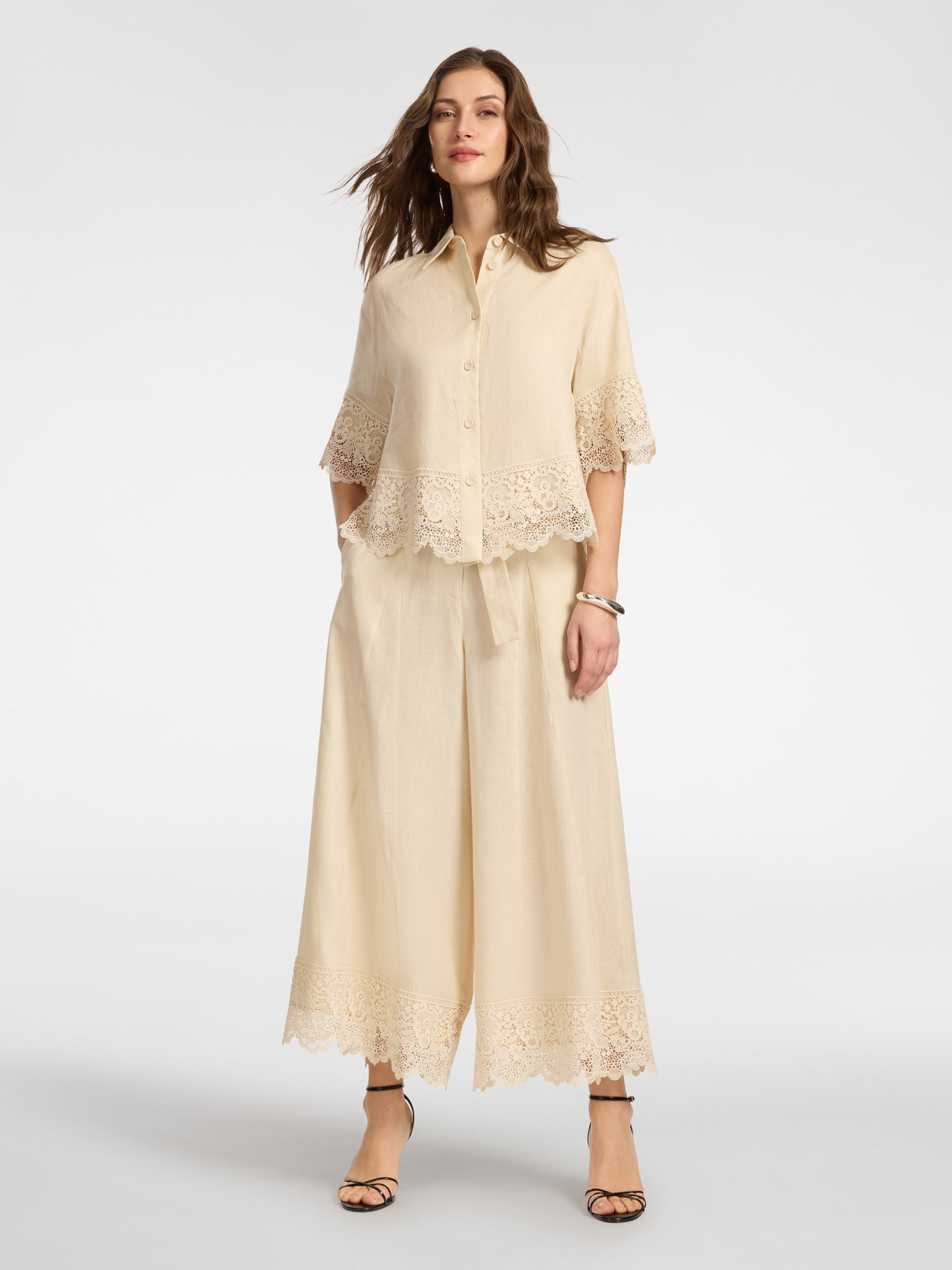 Leinenhemd mit Spitze image number 2