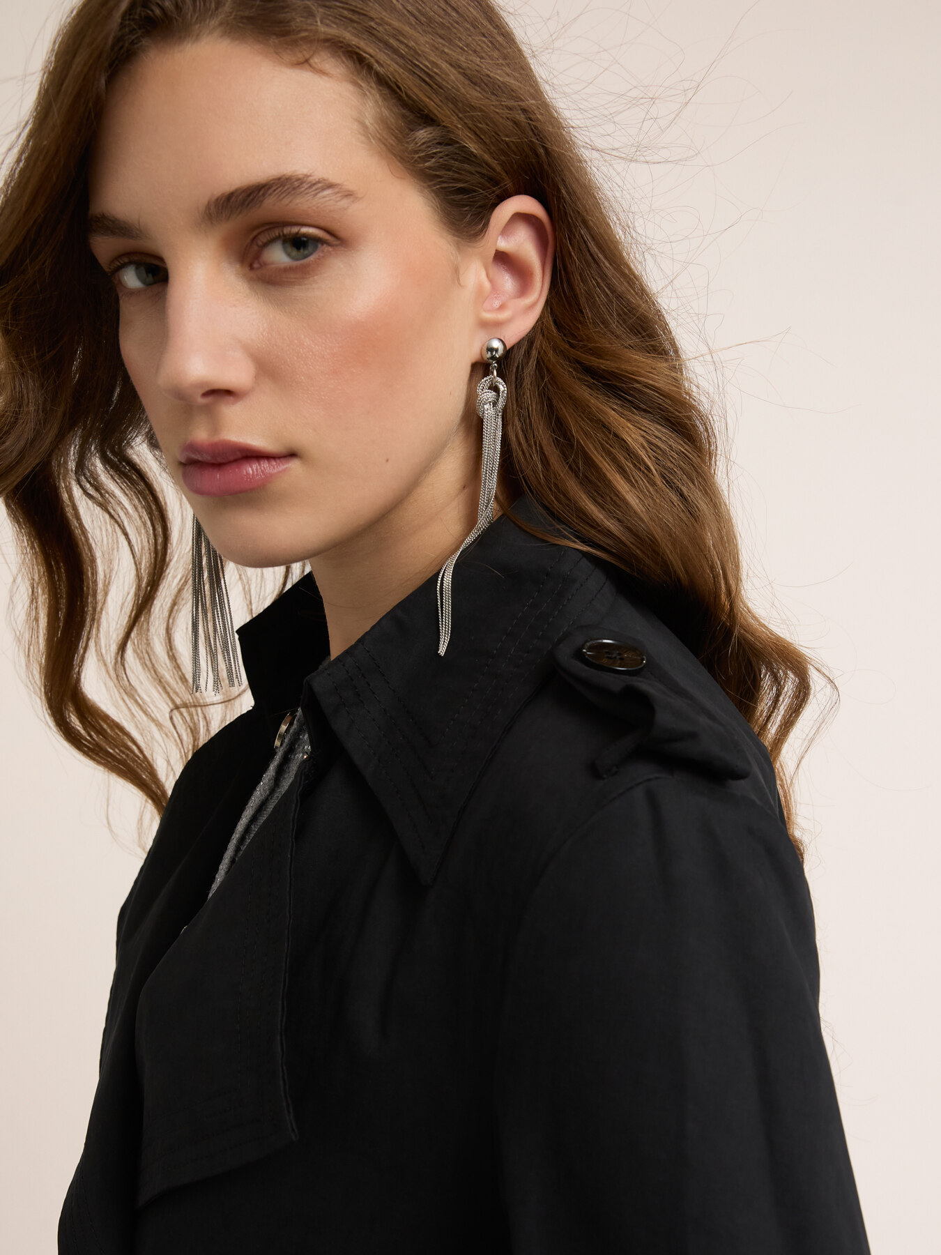 Pardesiu la două r&acirc;nduri de nasturi din material tehnic image number 3