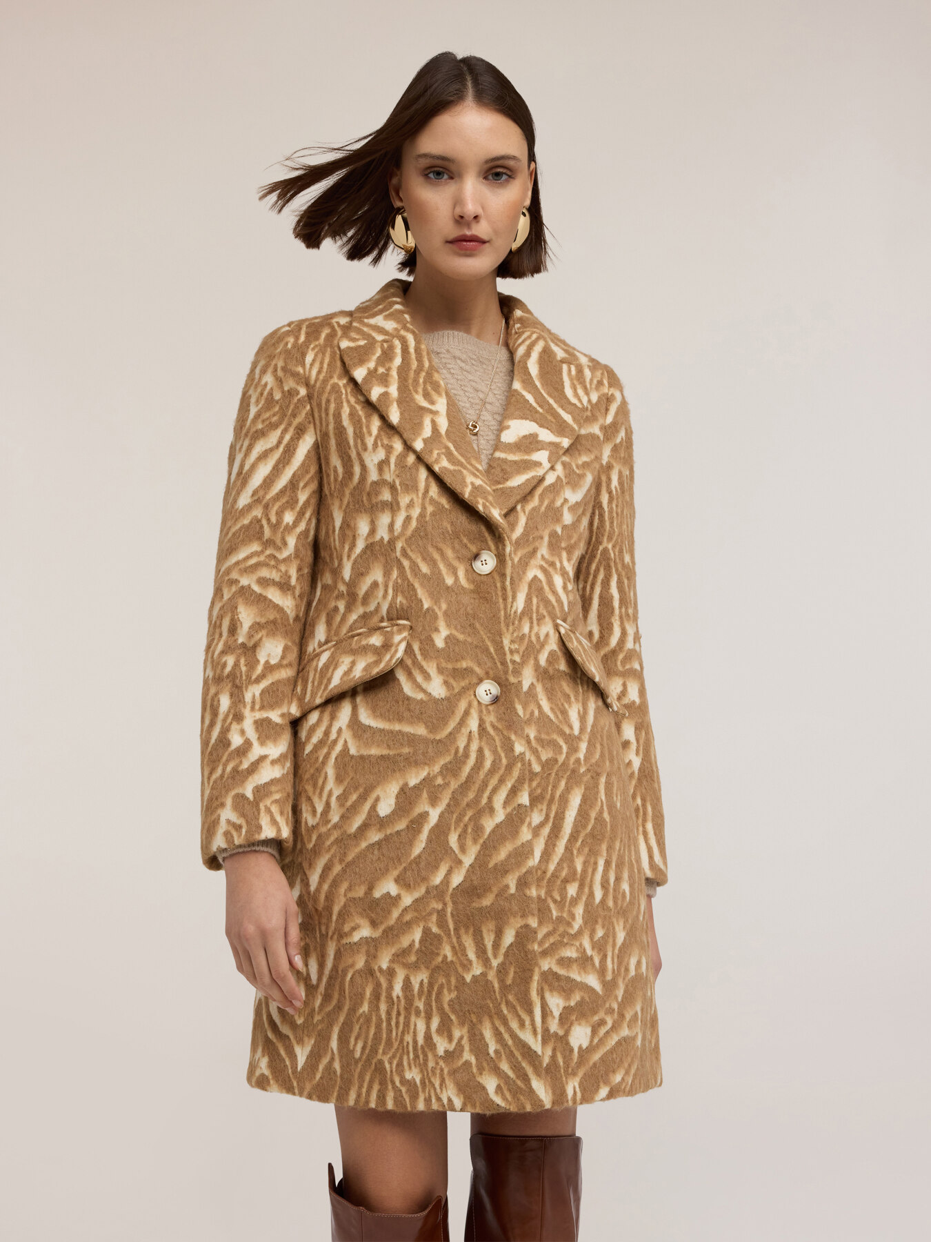 Cappotto misto lana jacquard image number 2