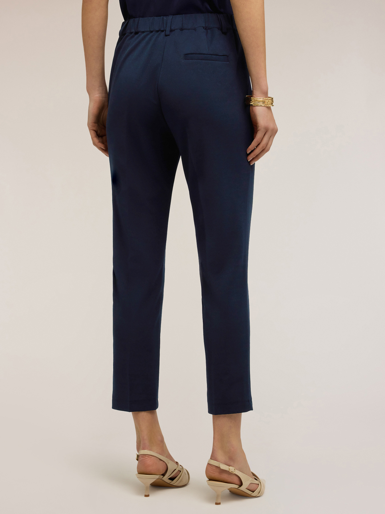 Pantaloni chino din jersey cr&ecirc;pe image number 1