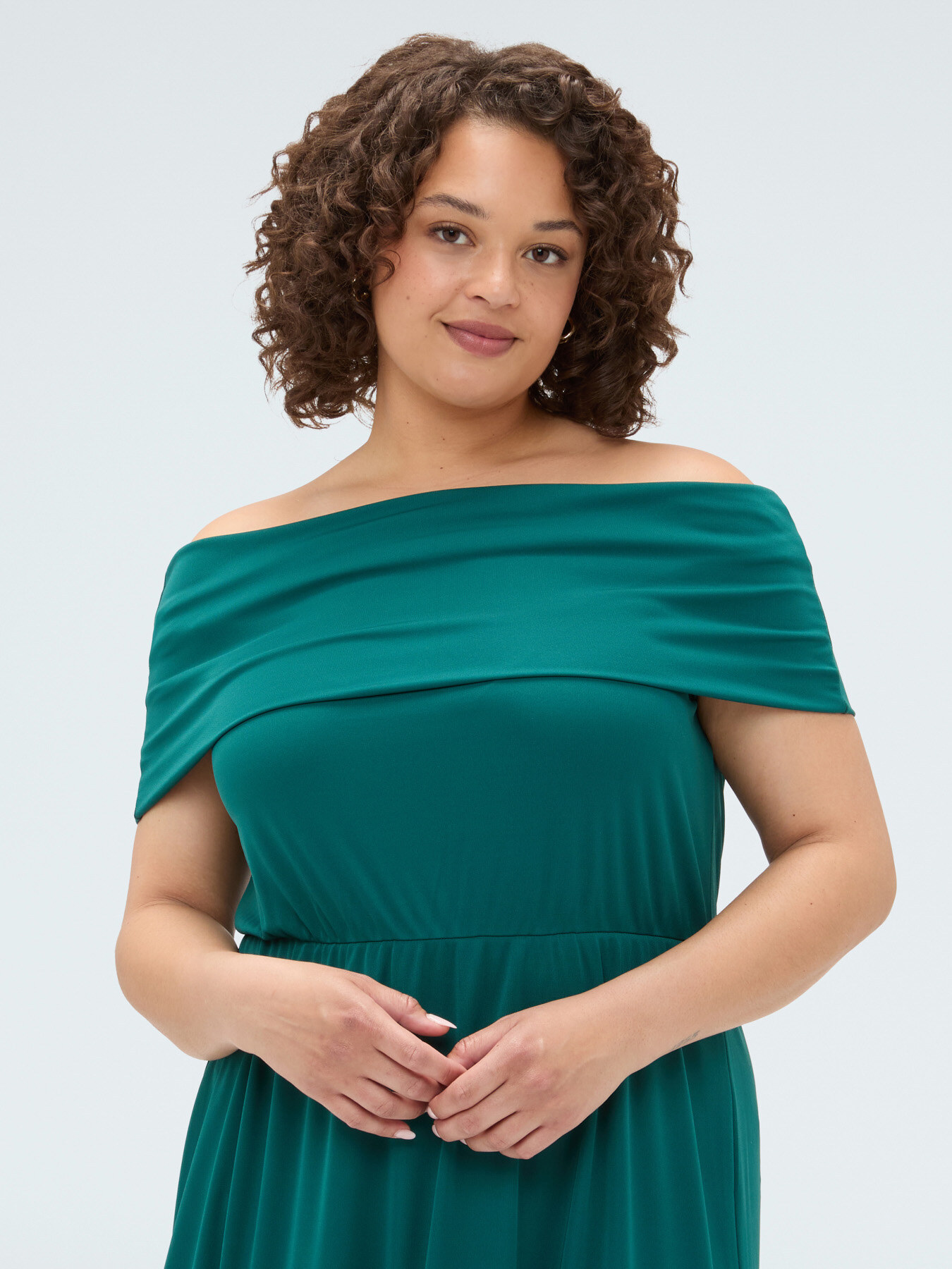 Langes Chill Off-Shoulder-Kleid aus Jersey image number 5