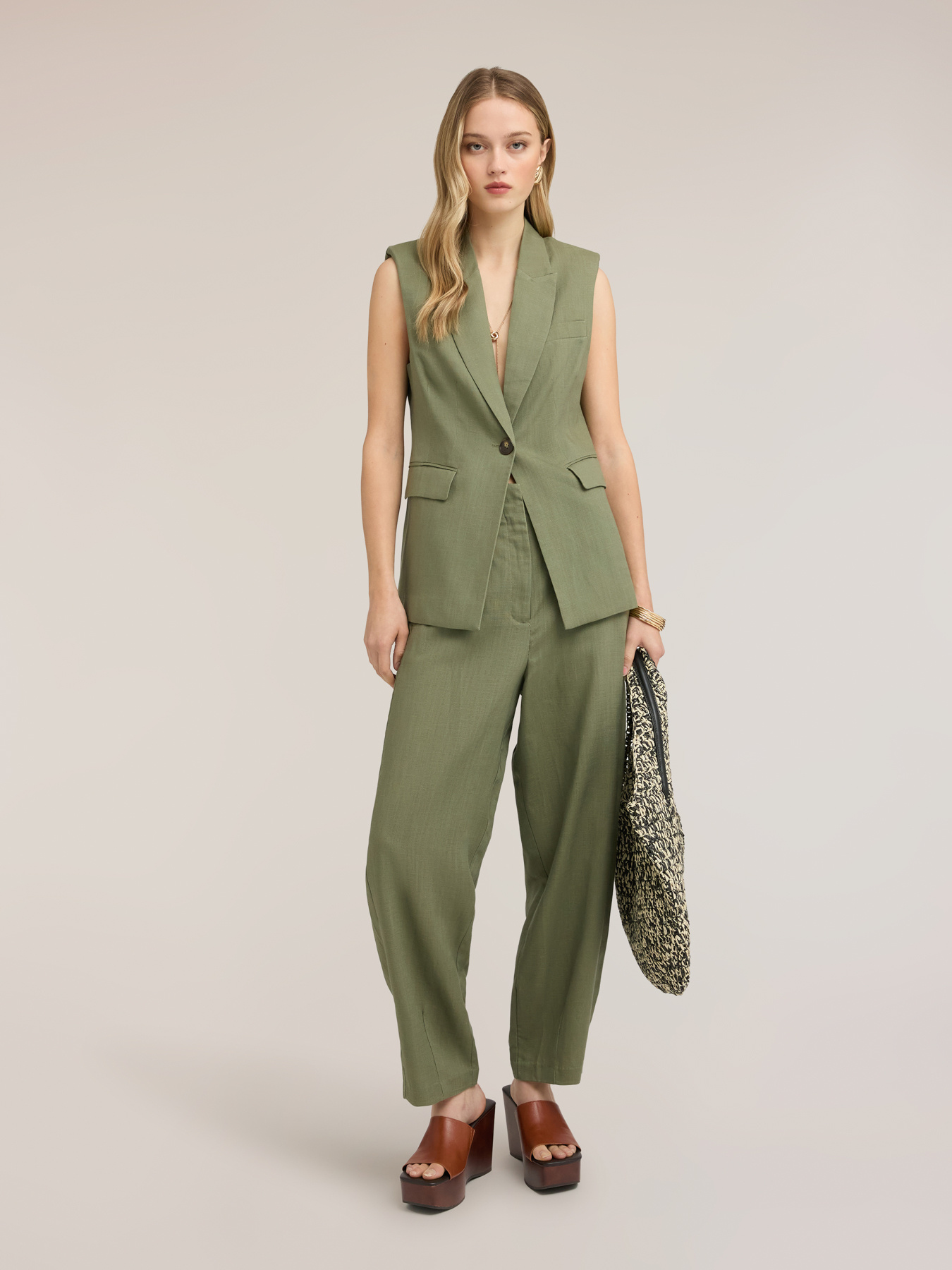 Gilet de tailleur en m&eacute;lange de lin image number 2