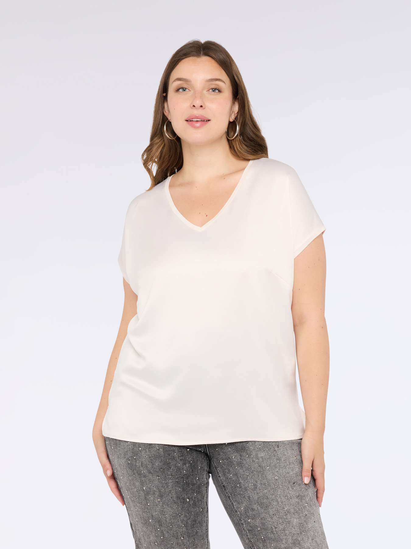 Camiseta bimatérica con escote en V image number 0