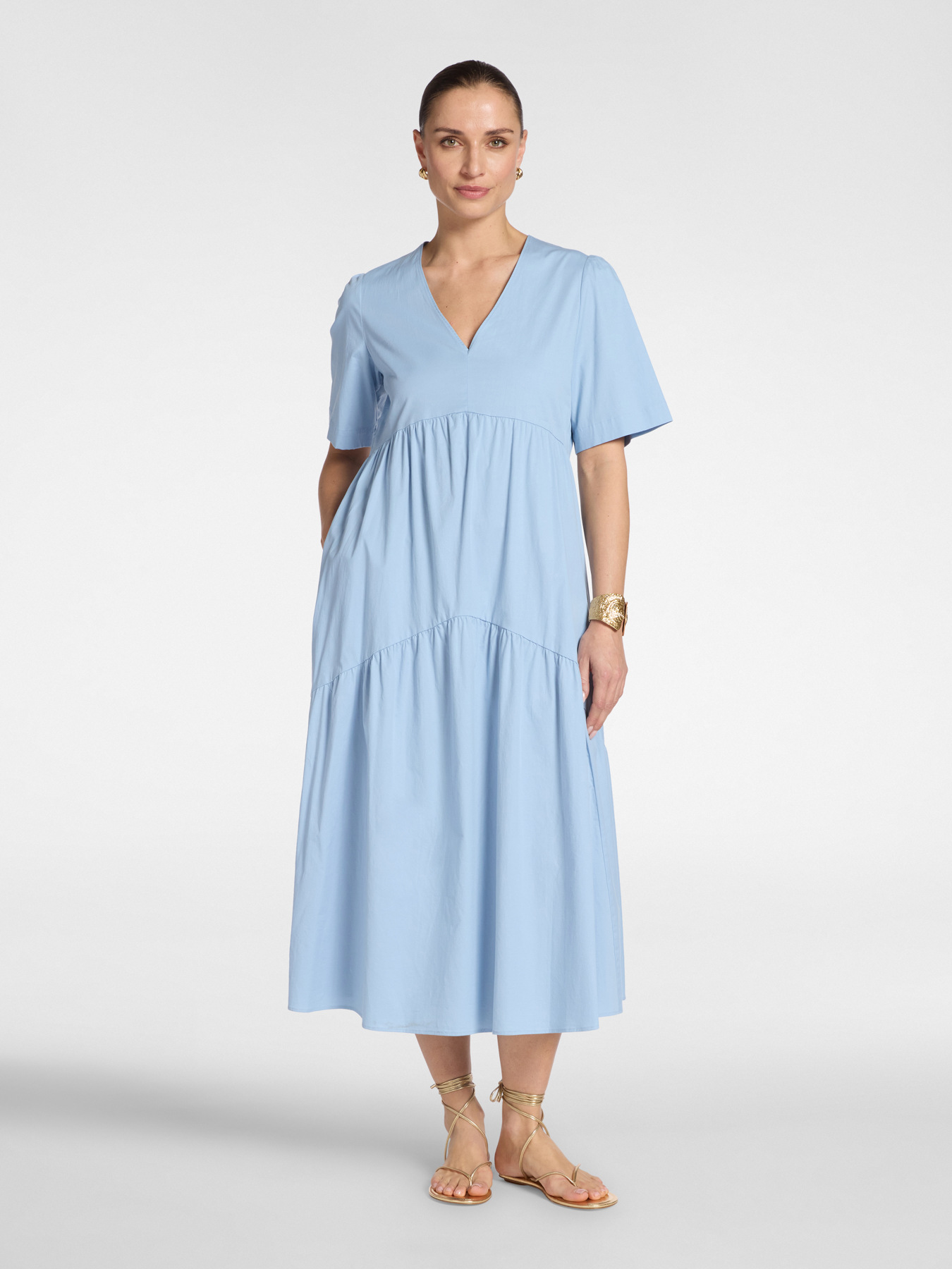 Midi dress with ruffles image number 2