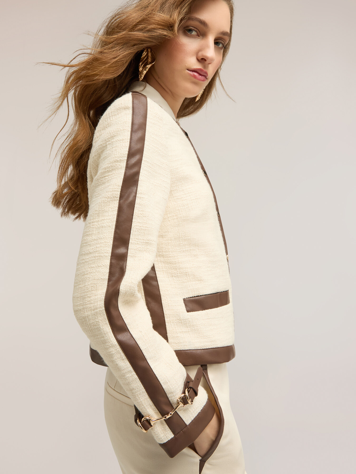 Boucl&eacute; jacket with contrasting trim image number 3