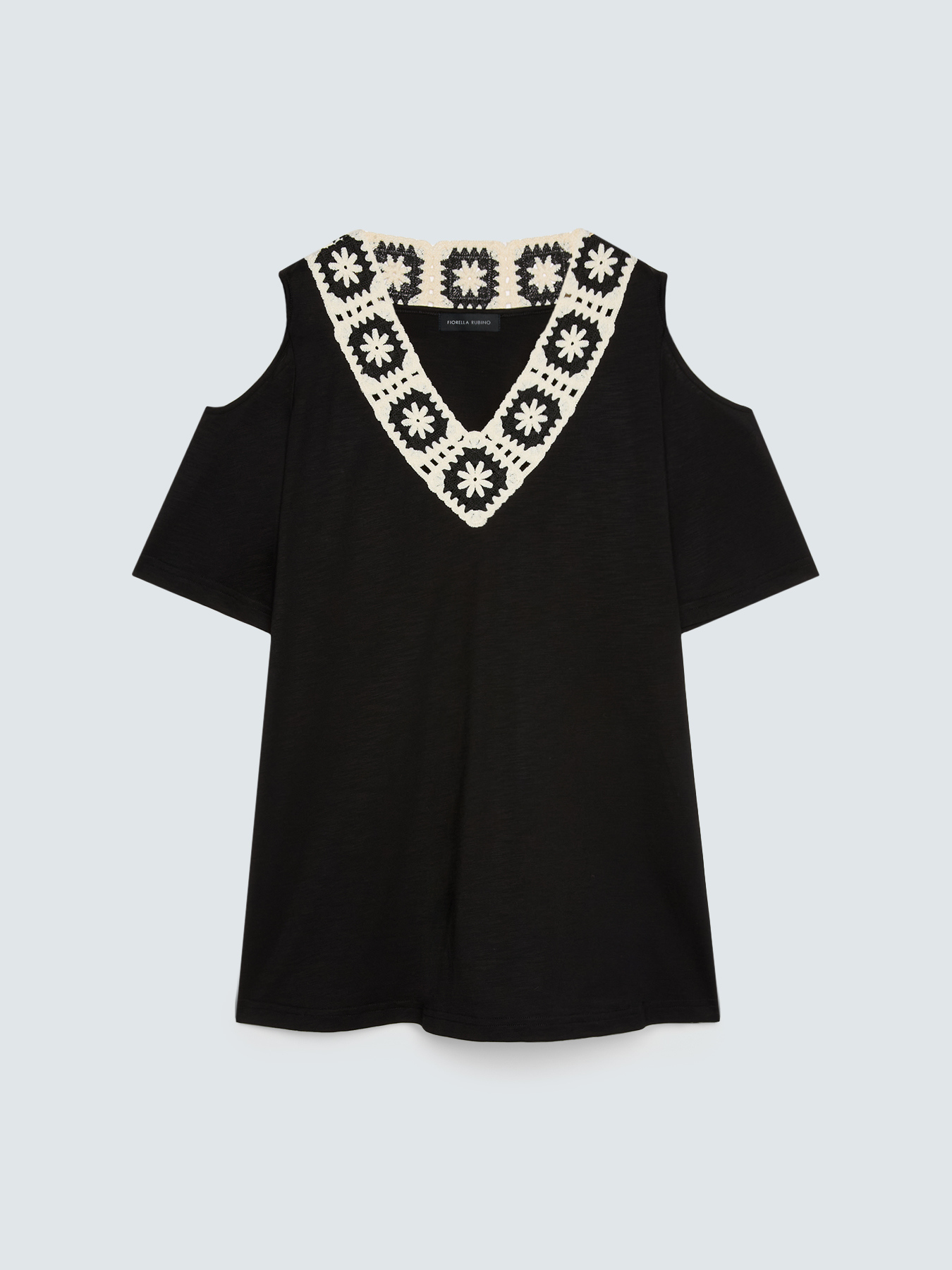 T-Shirt aus Modal-Jersey mit V-Ausschnitt image number 4
