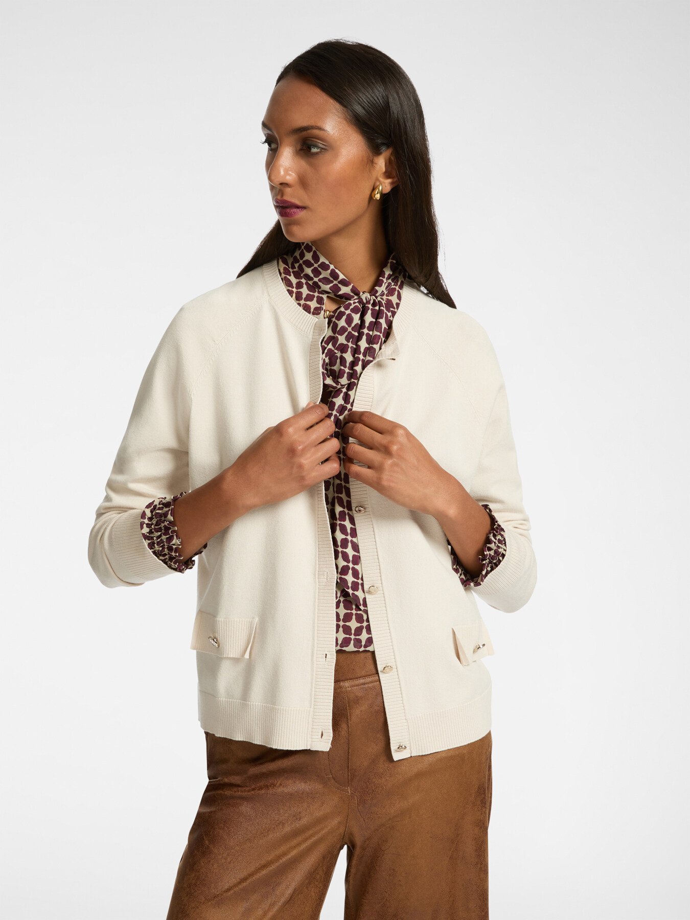 Buttoned cardigan image number 0
