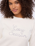 Rundhals-Pullover mit Cozy Season Stickerei image number 0