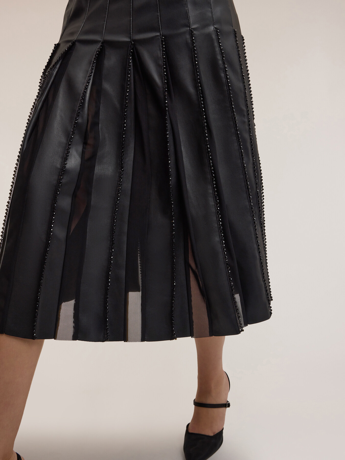 Pleated skirt in Smart Couture coated fabric image number 6