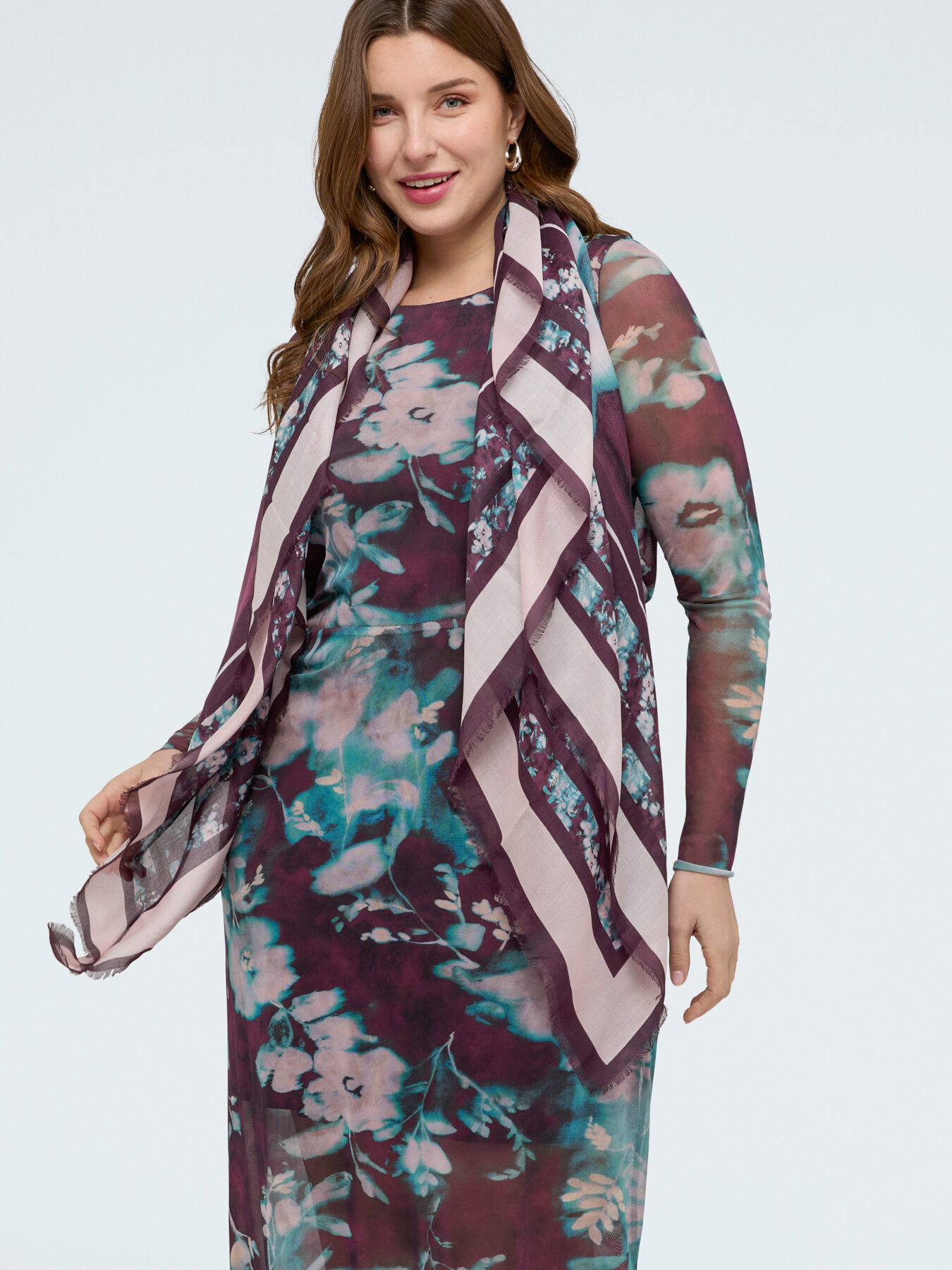 Foulard lungo in misto viscosa con stampa image number 0