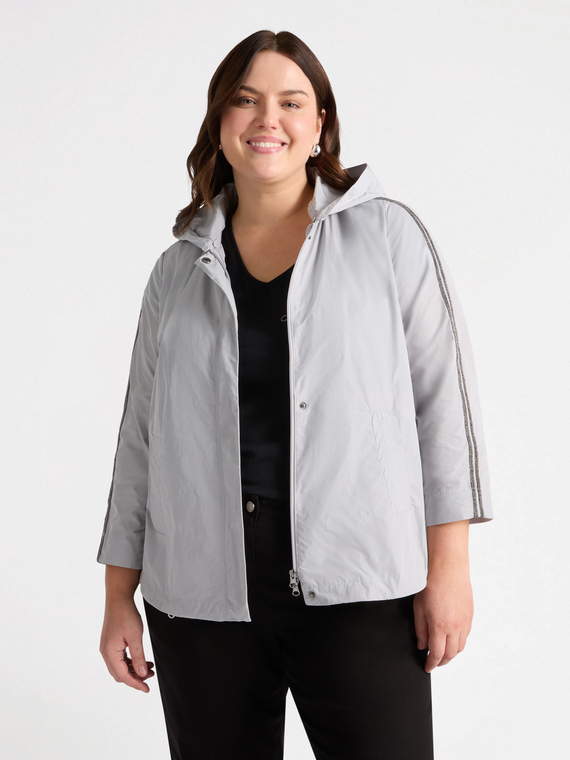Parka mit Detail auf den Ärmeln