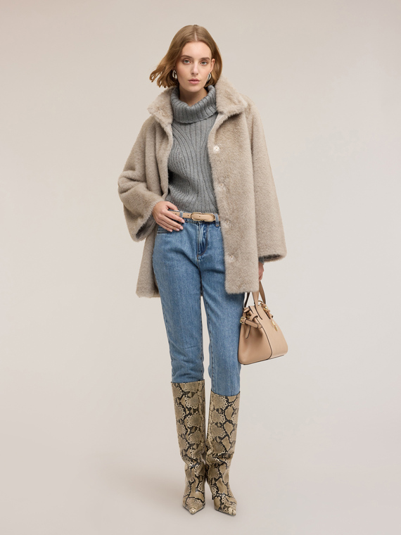 Regular-Fit-Jeans mit Bügelfalte