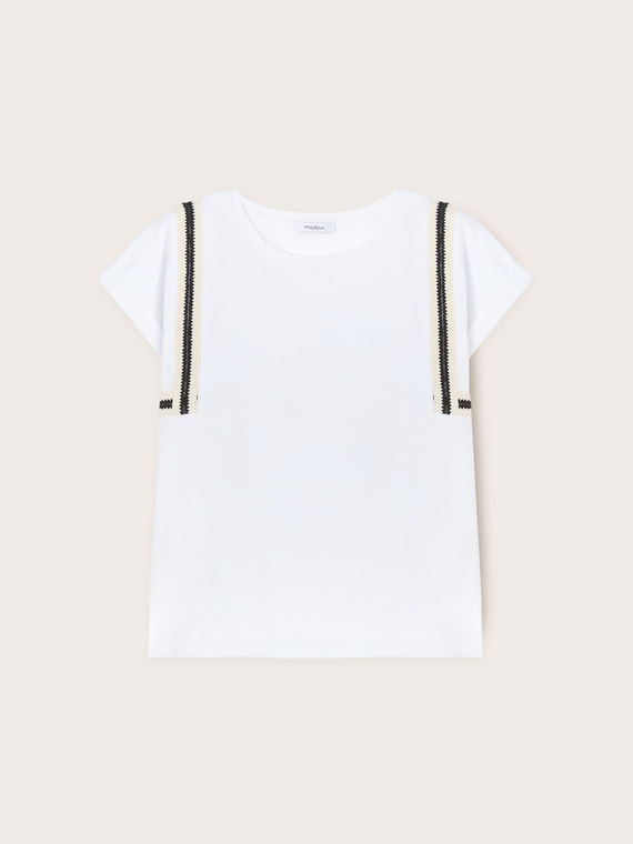 T-shirt con passamaneria in crochet