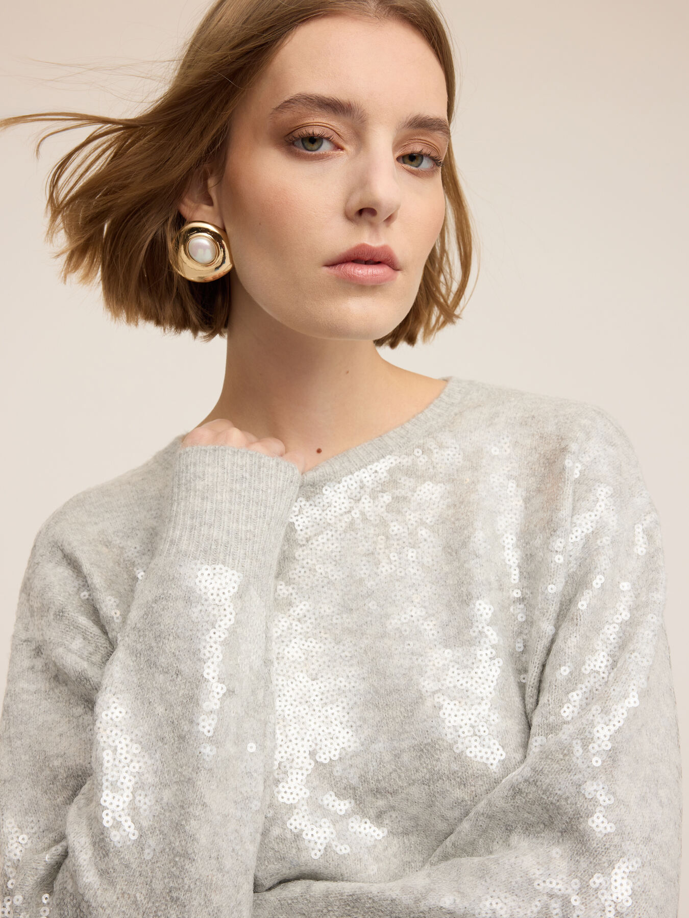 Maglia in filato con paillettes image number 3