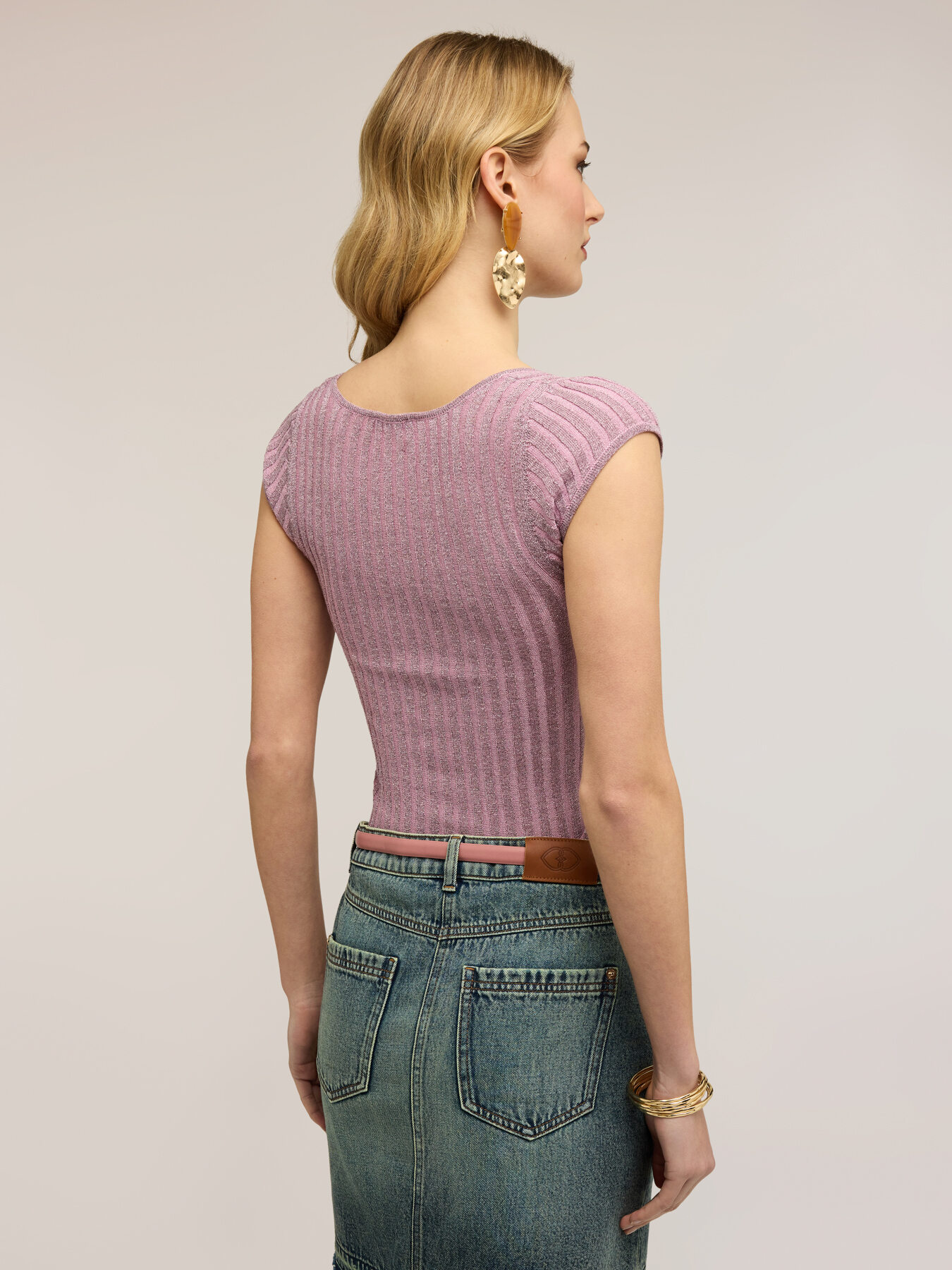 Slim-fit ribbed lurex knitwear image number 1