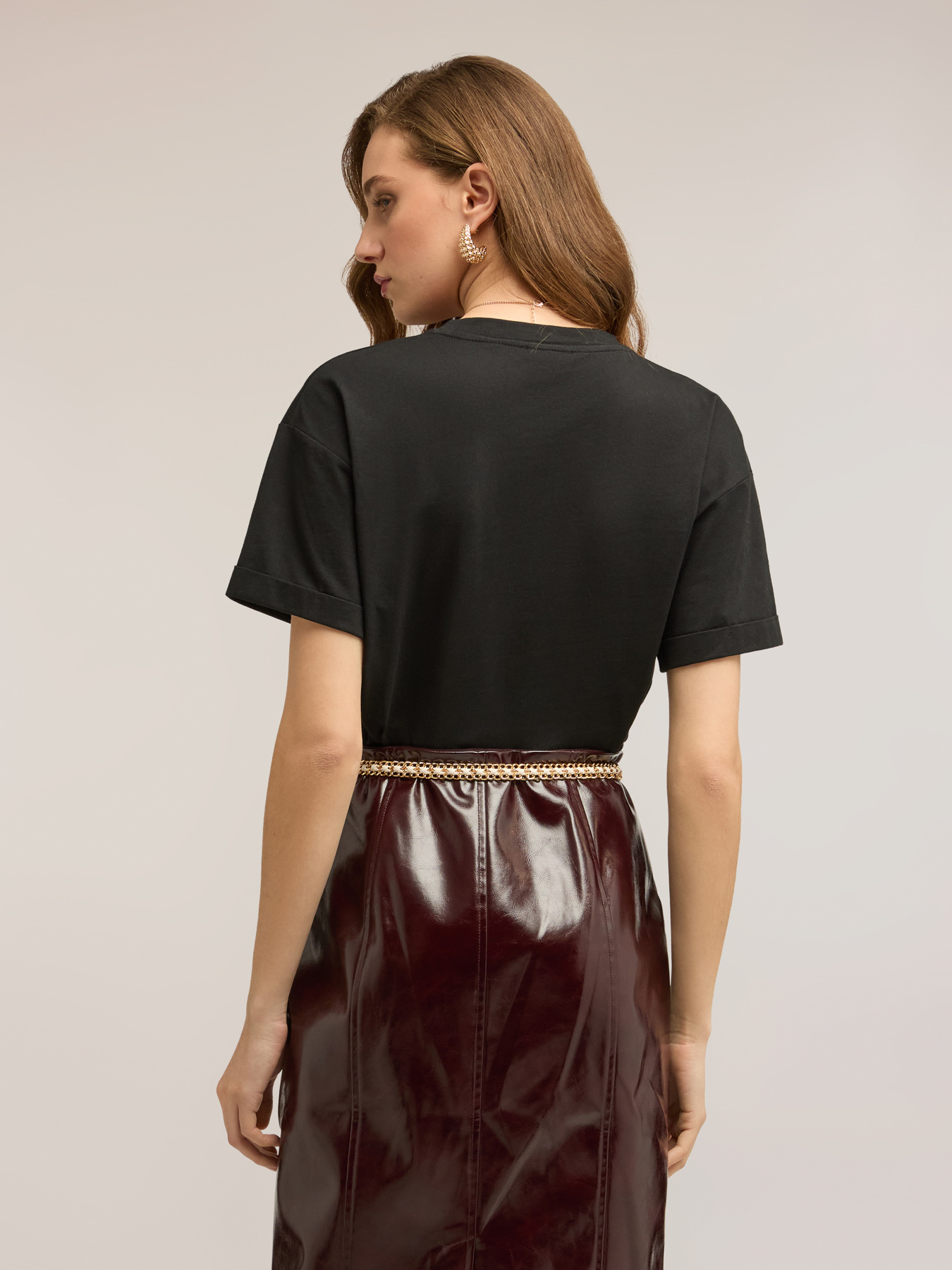 Jersey t-shirt with floral appliqu&eacute;s image number 1