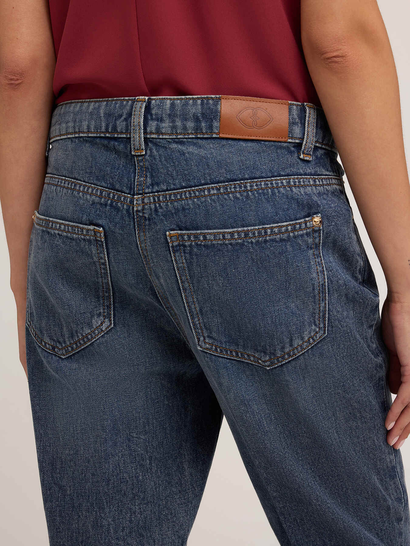 Rianne carrot jeans image number 3