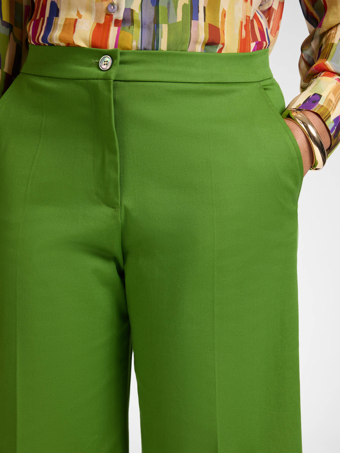 Cropped gabardine trousers image number 3