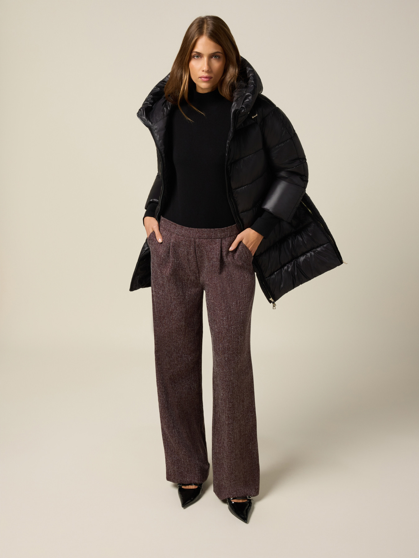 Piumino midi con cappuccio image number 3