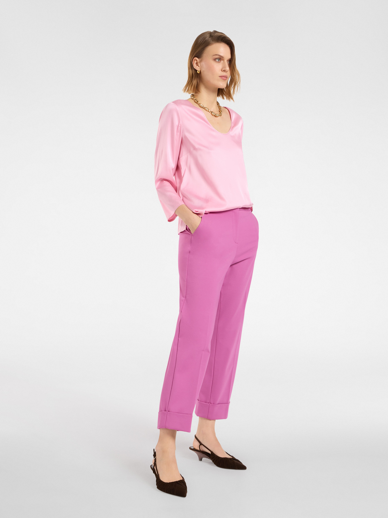 Blusa de satén elástico image number 2