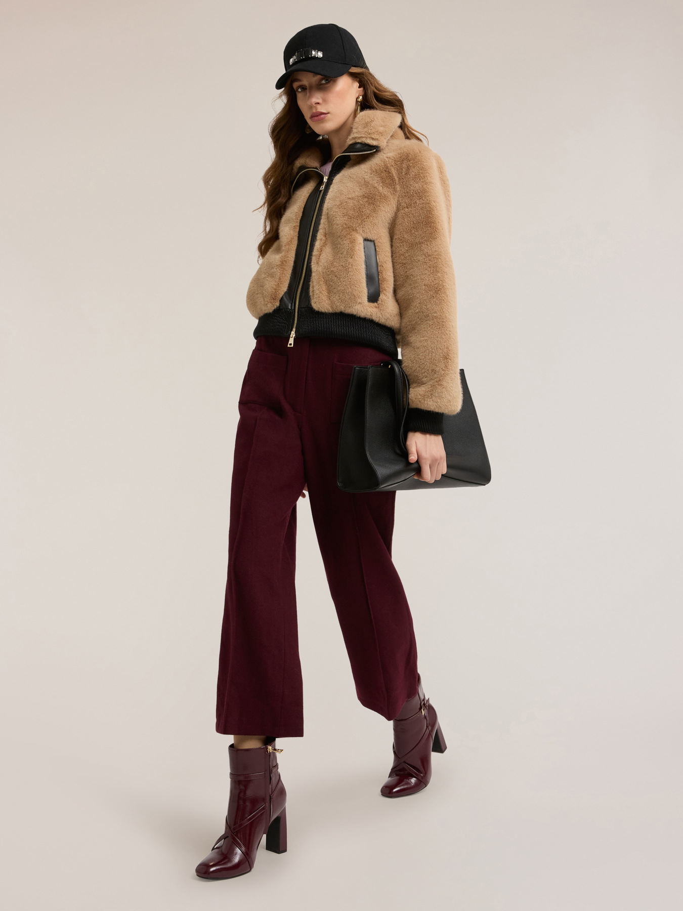 Plush-effect jacket with inserts image number 3