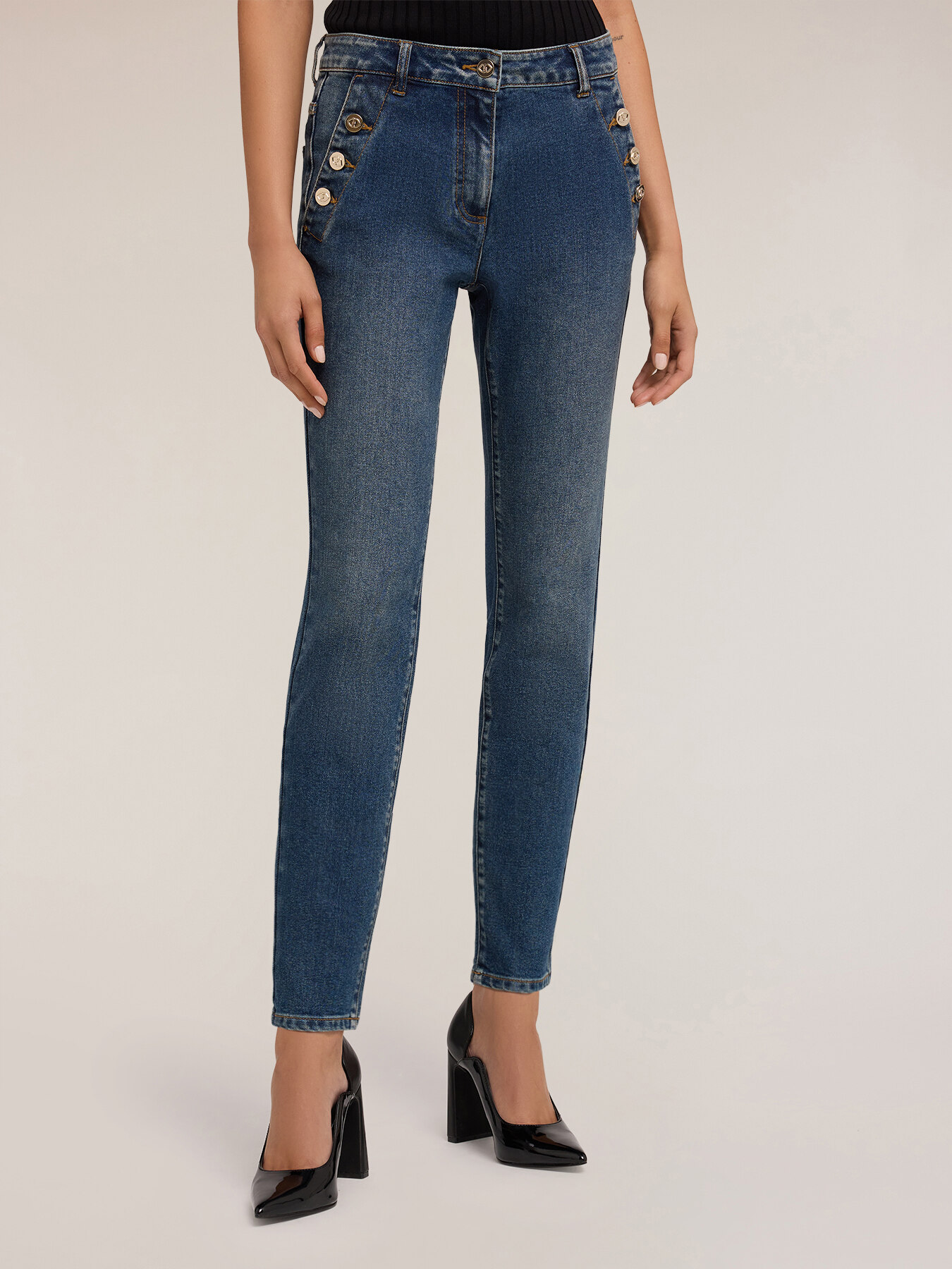 Kendall slim fit jeans image number 3