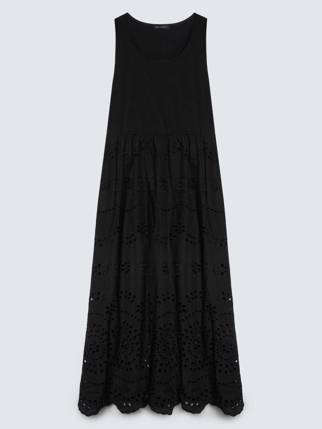 Langes Empirekleid aus Lochstickerei image number 4