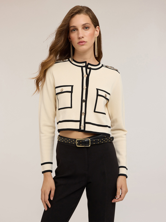 Cardigan with contrasting color edges