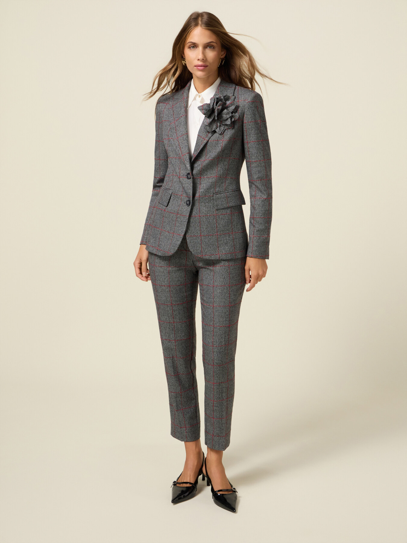 Checked blazer with pin image number 4