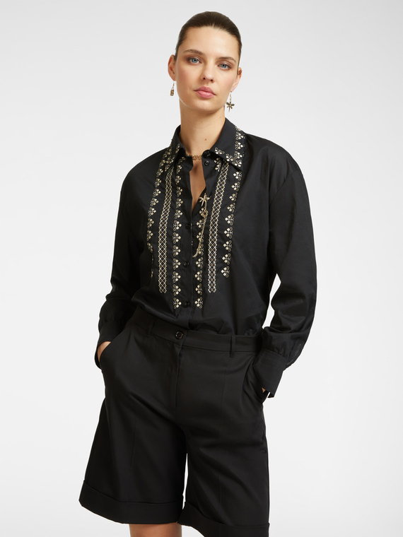 Shirt with ethnic embroidery