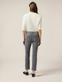 Reguläre Jeans mit dekorativen Nieten image number 1