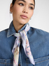 Camicia in denim washed con foulard image number 3