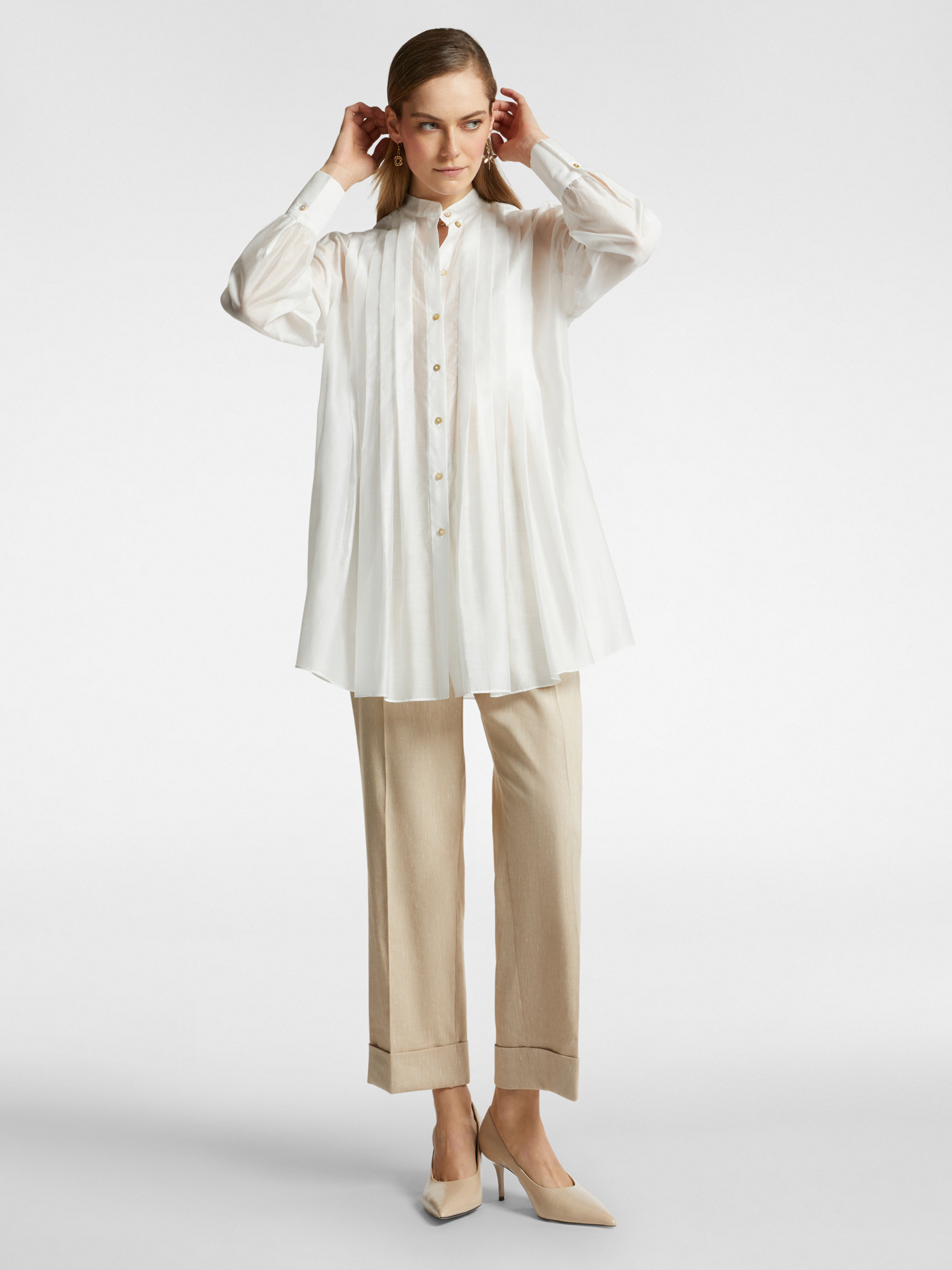 Camisa larga con pliegues image number 2