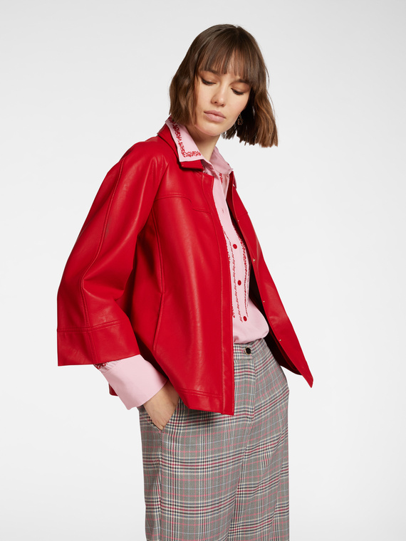 Jacke in A-Linie aus glänzendem Stoff