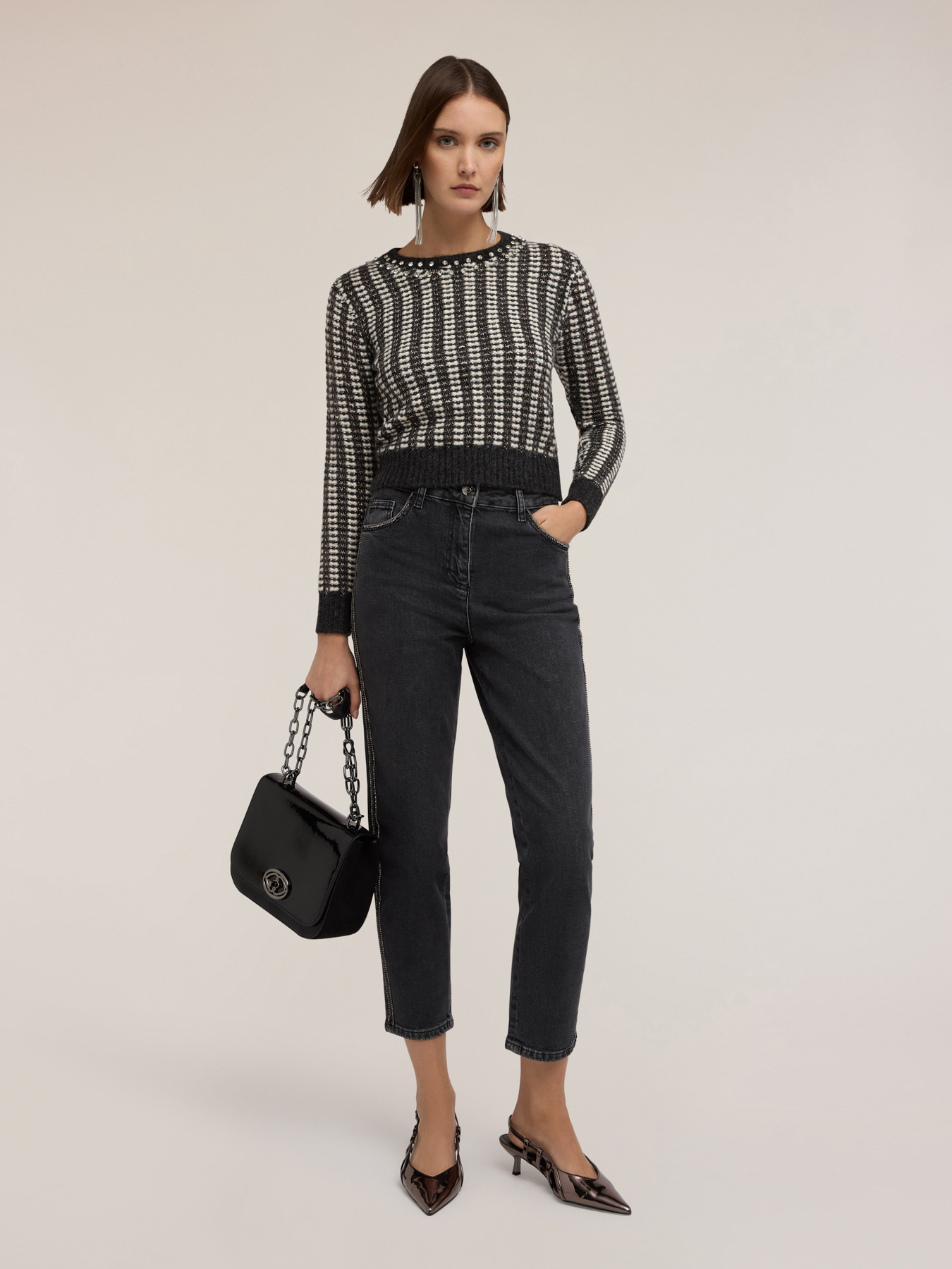 Jacquard-Pullover mit Applikationen image number 2