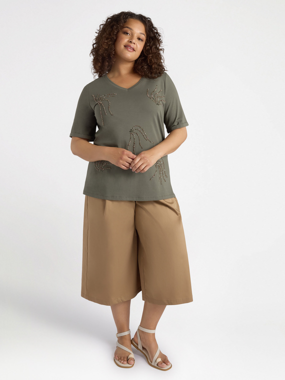T-shirt ricamata