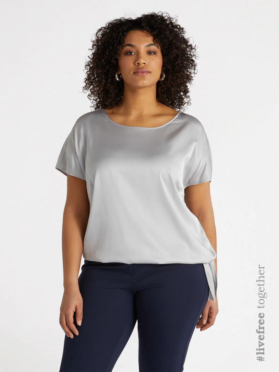 Bluse mit Viskose LENZING™ ECOVERO™ mit Knoten am unteren Saum