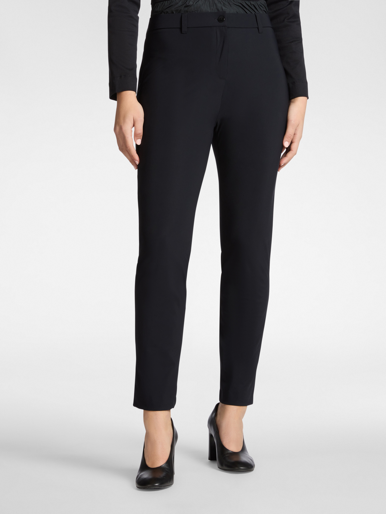 Pantalon chino en jersey image number 2