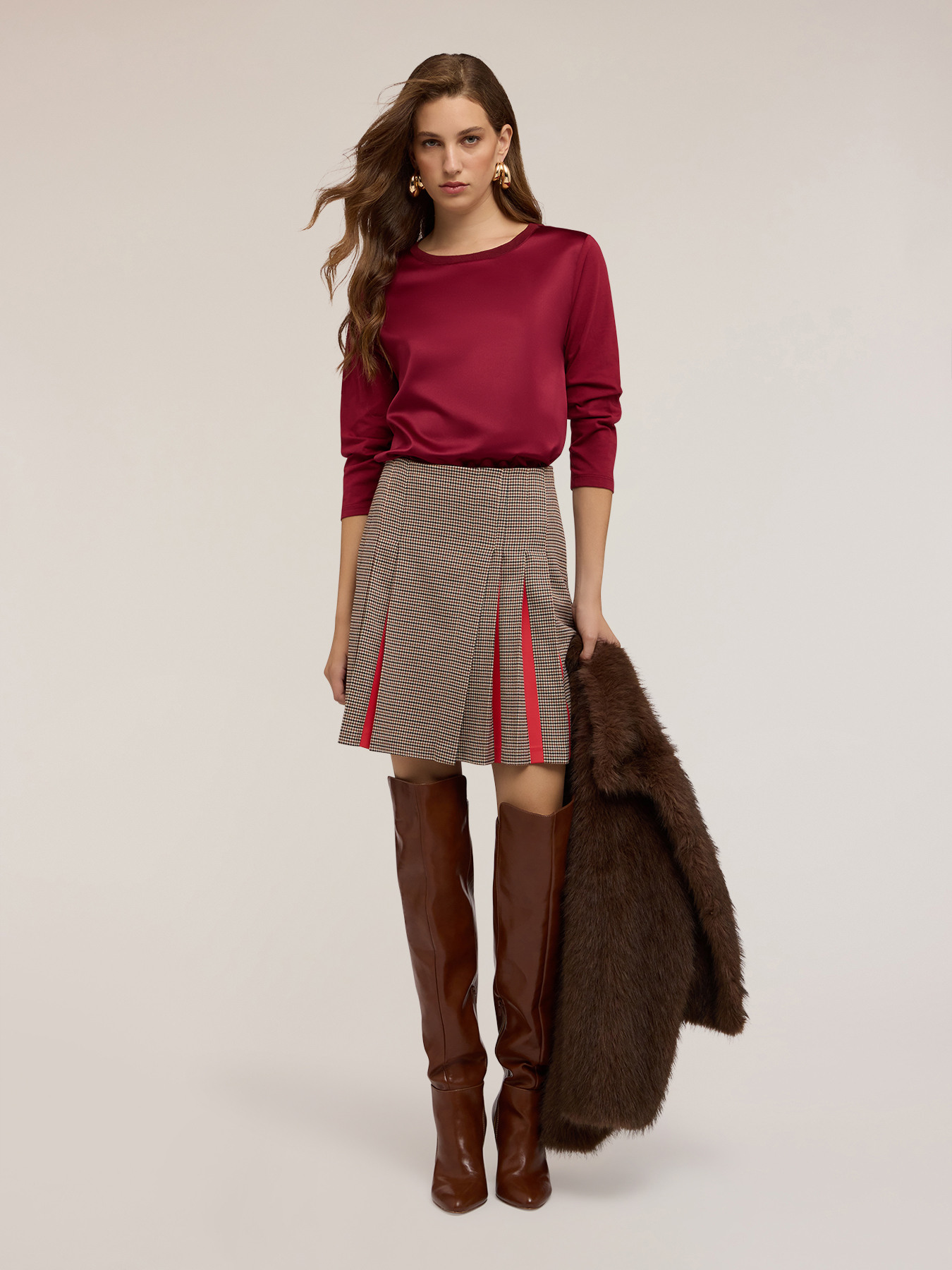 Zweistoffiges Basic-T-Shirt image number 2