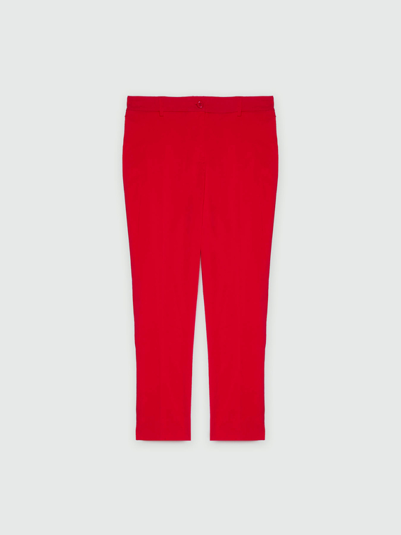 Capri trousers with slits at the hem